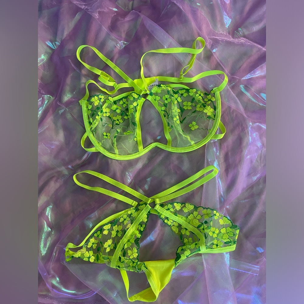 ๐ Lemon-Lime Strappy Floral Mesh Bra & Panty set ๐ XL โจ NEW, never worn! โจ - Picture 7 of 12